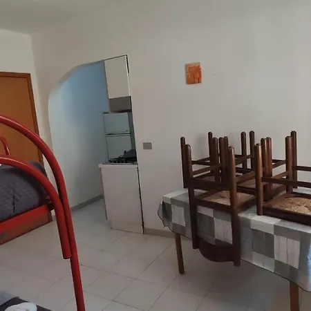 In A 15min Tropea Apartment